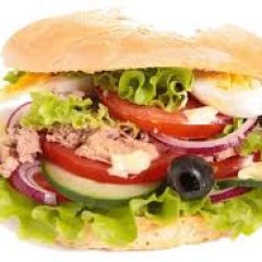 Le pain (pan) bagnat Le pain (pan) bagnat